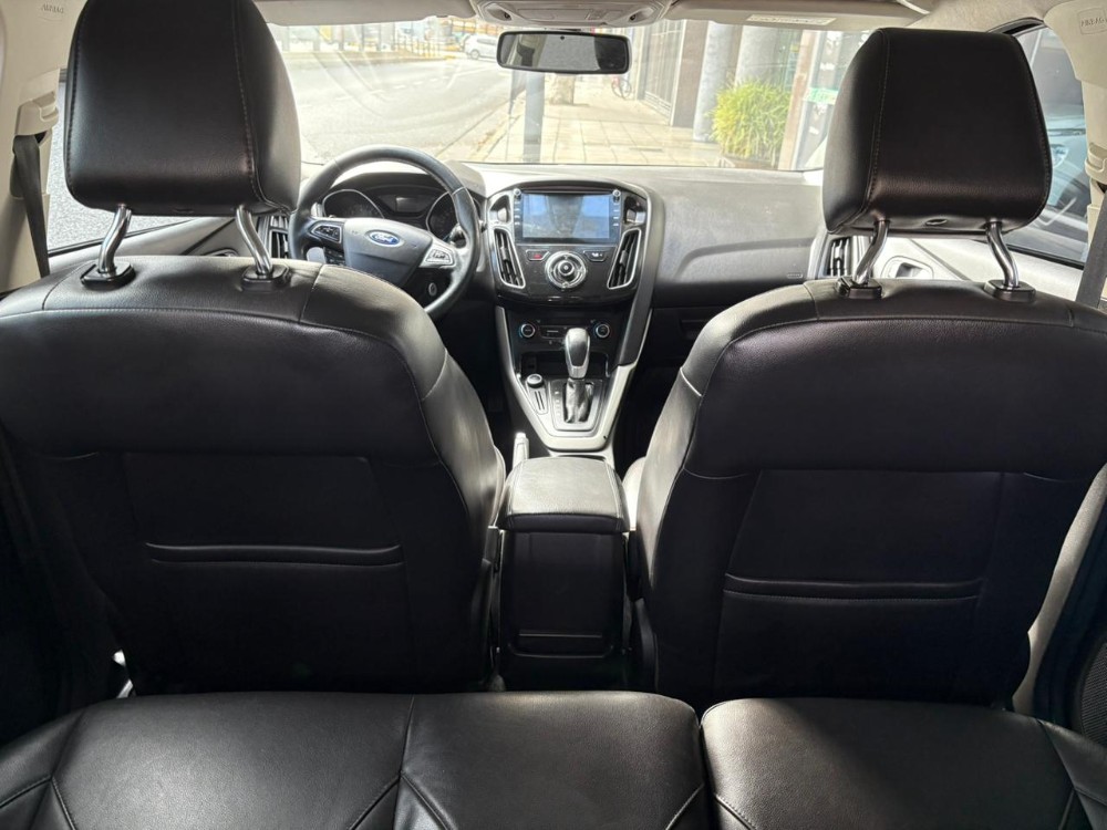 Ford Focus III 2.0 SE Plus — foto 9